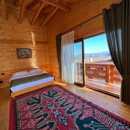 ホテル Wooden House Canaj エクステリア 写真