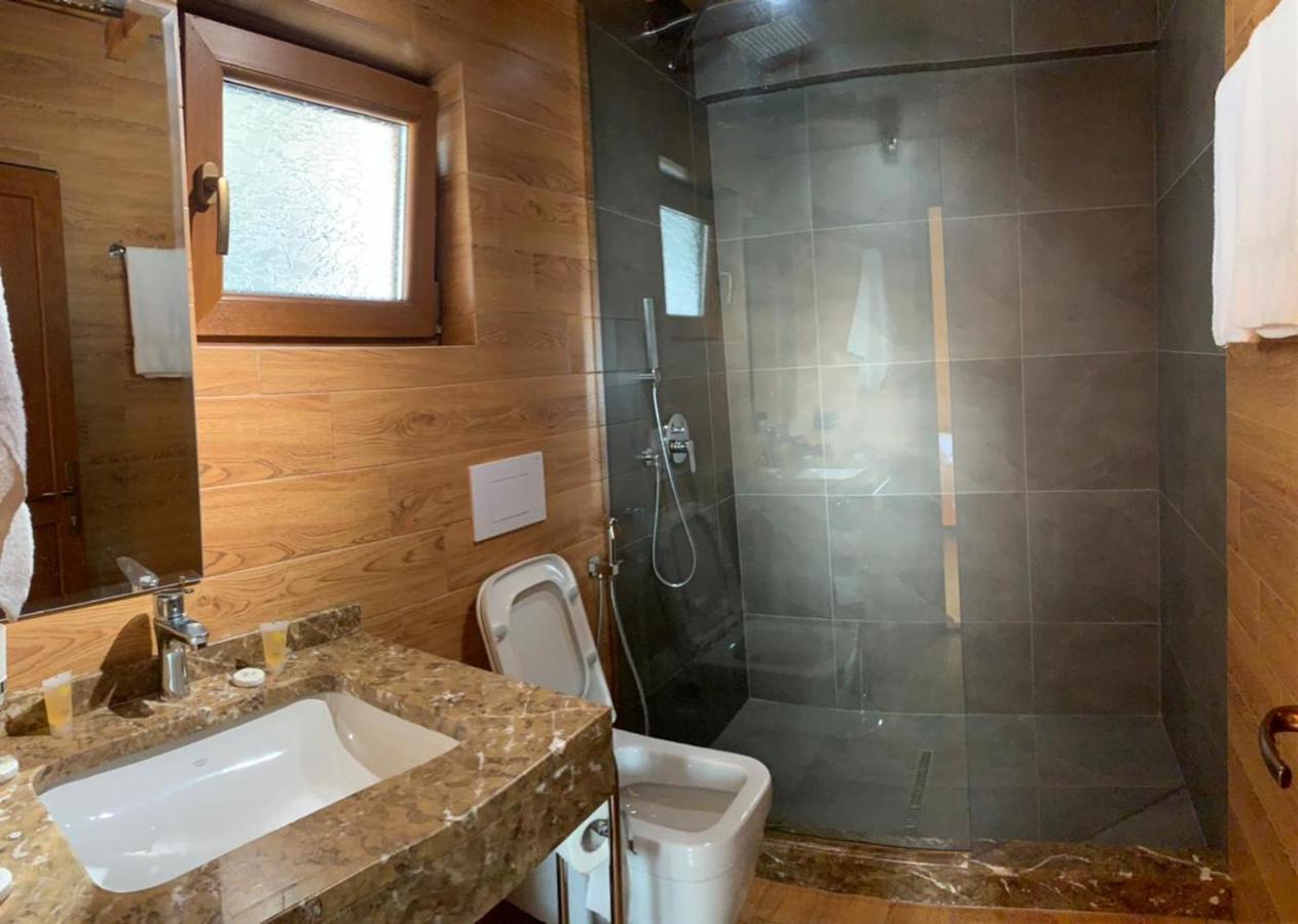 ホテル Wooden House Canaj エクステリア 写真