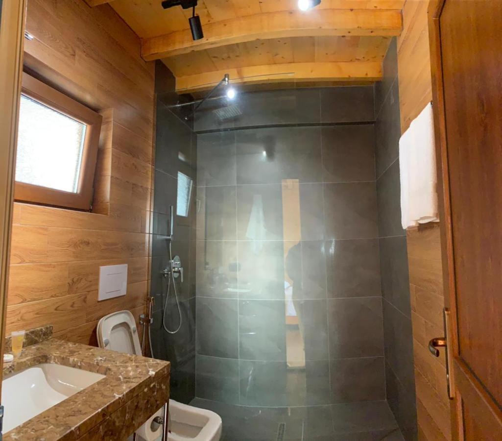 ホテル Wooden House Canaj エクステリア 写真