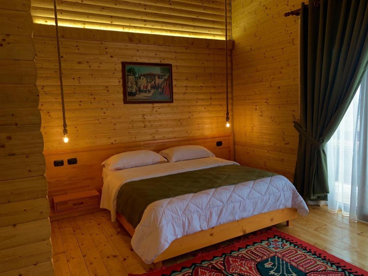 ホテル Wooden House Canaj エクステリア 写真