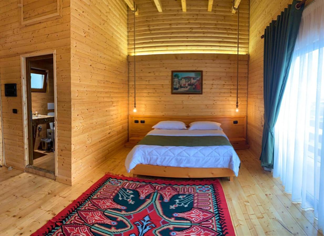 ホテル Wooden House Canaj エクステリア 写真